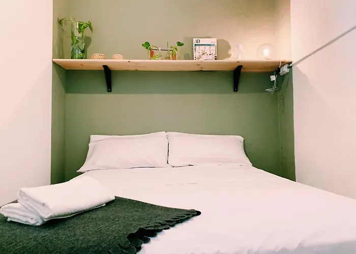 Maria Magdalena - 7 * Malaga